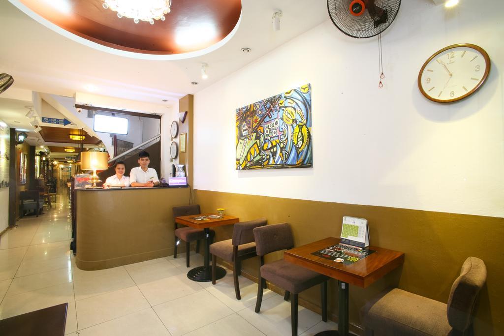 Hanoi Zesty Hotel Buitenkant foto