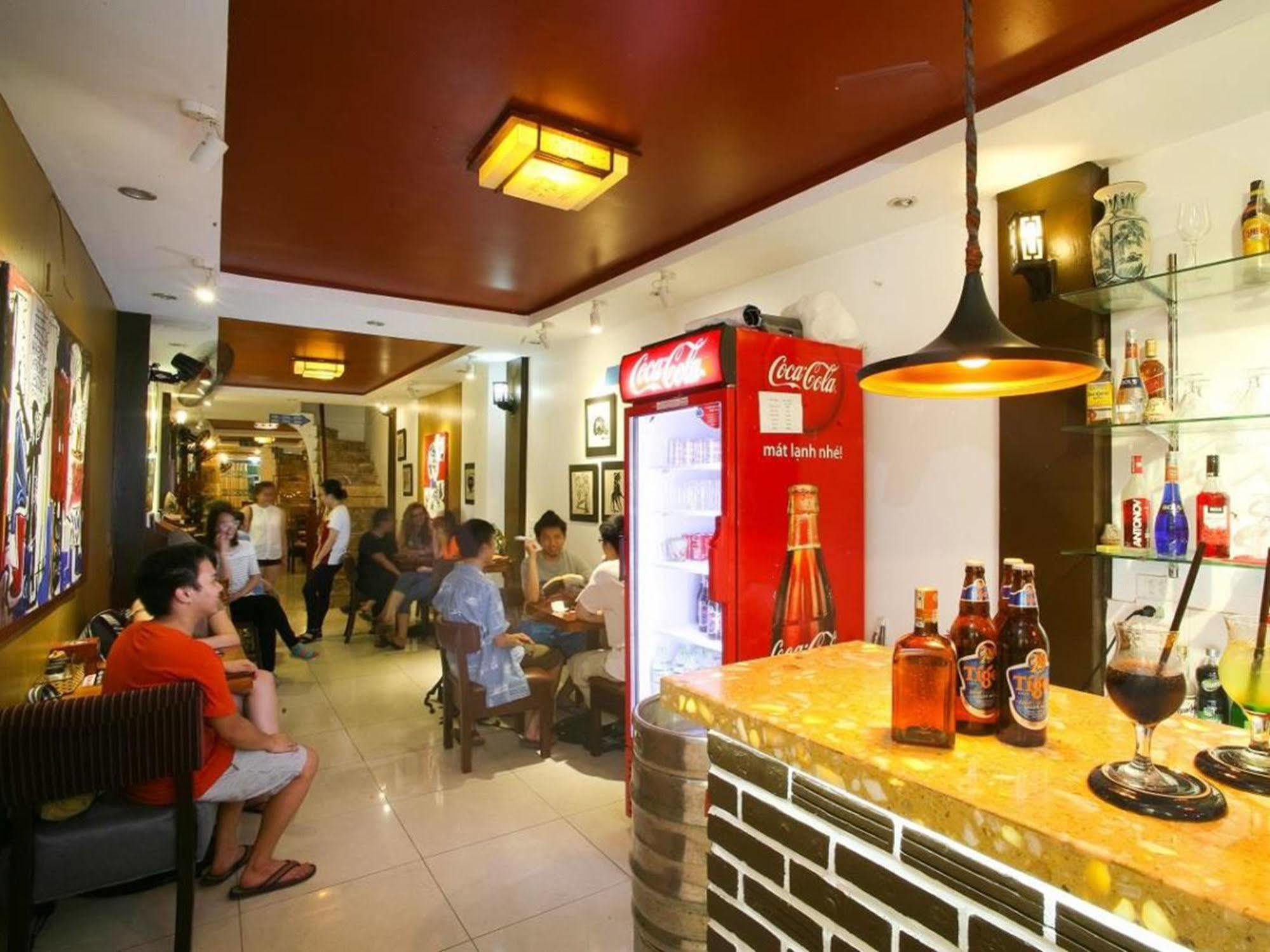 Hanoi Zesty Hotel Buitenkant foto