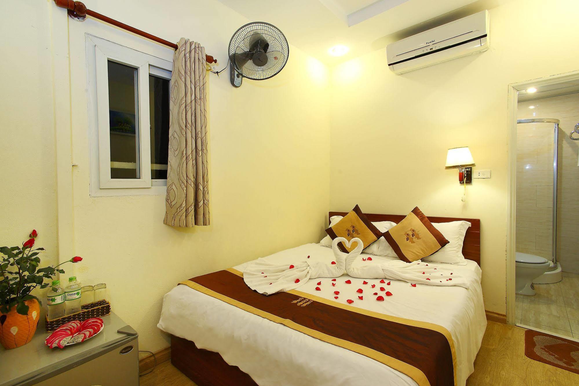 Hanoi Zesty Hotel Buitenkant foto