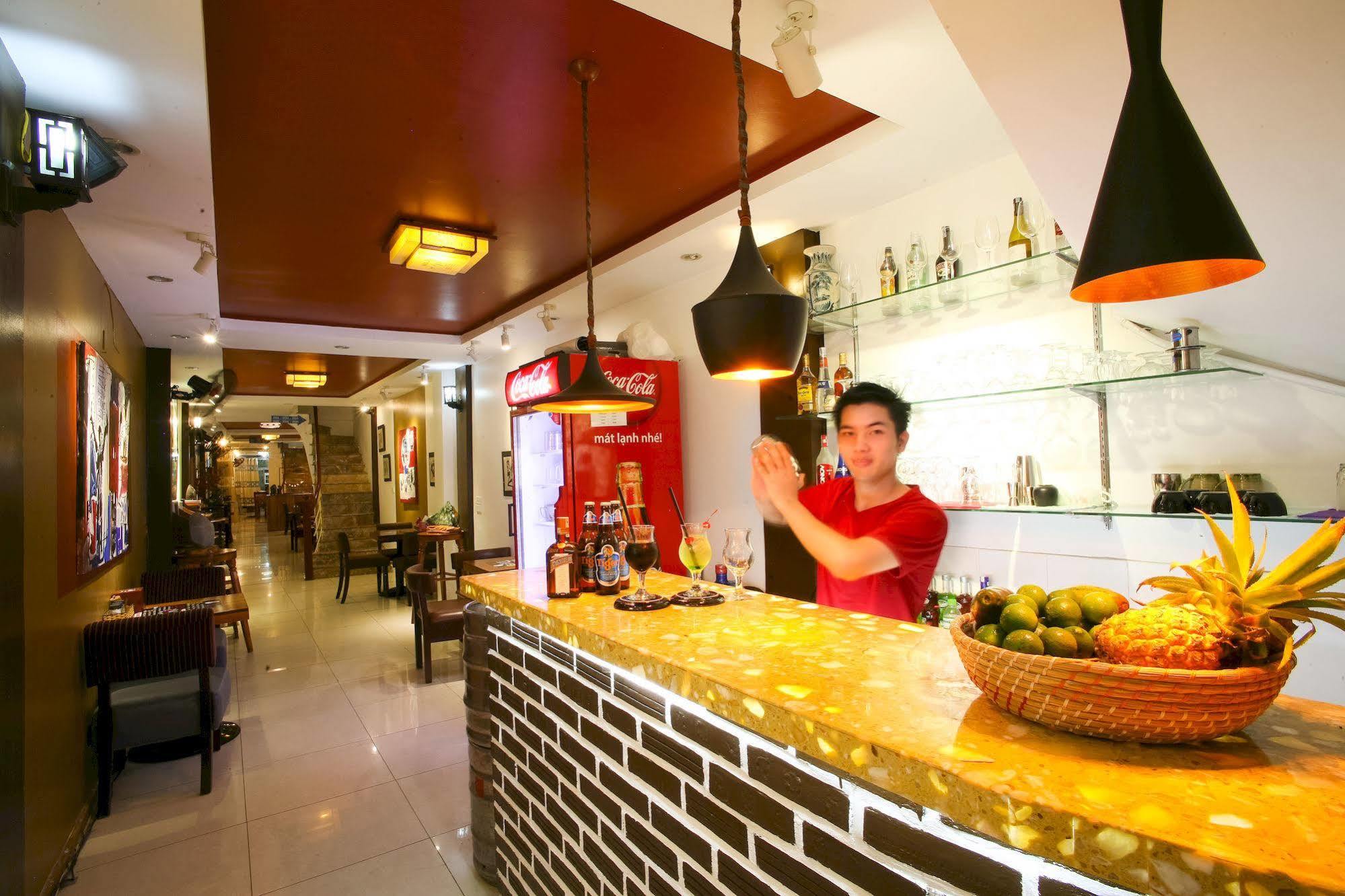 Hanoi Zesty Hotel Buitenkant foto